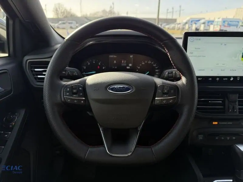 Occasie Ford Focus mca (c519) ST-Line 1.0i Ecoboost 155pk A7 Clipper 14