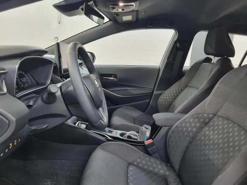 Nieuw Toyota Corolla hb & ts Touring Sports 1.8 Hybrid CVT Dynamic LH 1L0 - Silver Metallic (1L0) 4