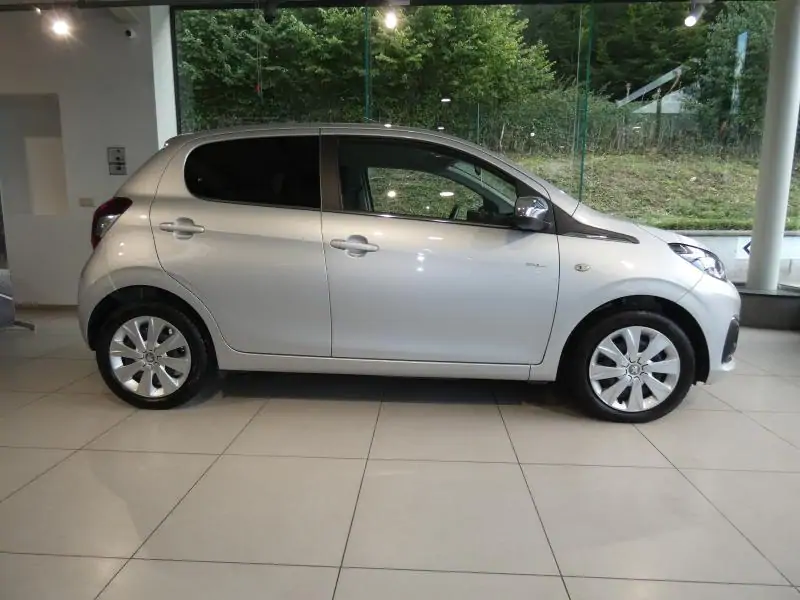Occasion Peugeot 108 Style Gris (GREY) 2