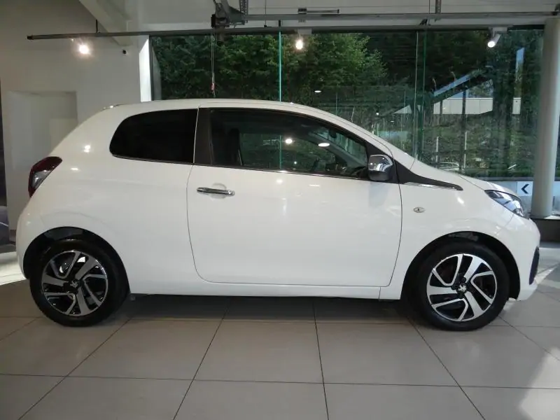 Occasion Peugeot 108 Active Top Blanc (WHITE) 2