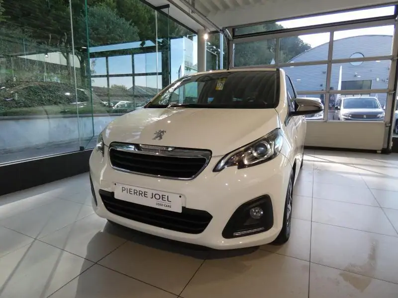 Occasion Peugeot 108 Active Top Blanc (WHITE) 10