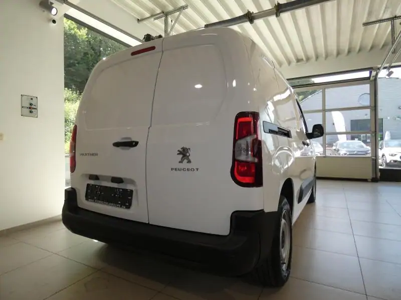 Occasion Peugeot Partner V Premium Blanc (WHITE) 4